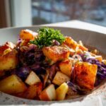 Köstliche Rotkohl Pfanne mit Kartoffeln: Einfach & Sättigend